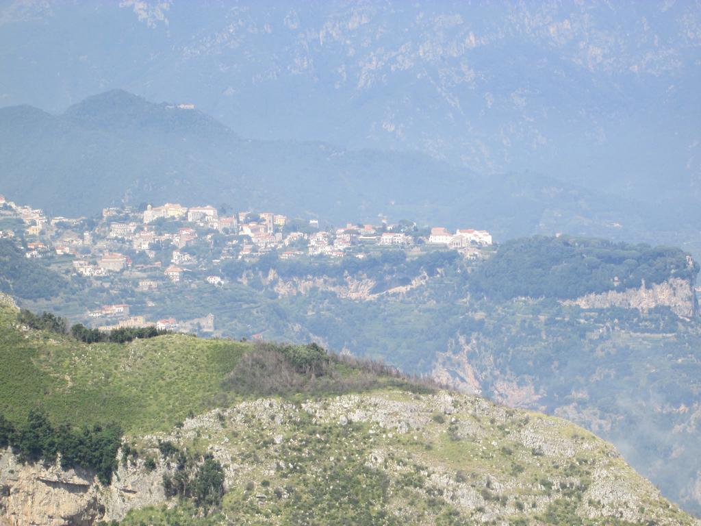 Mira Amalfi Apartment Agerola Bagian luar foto