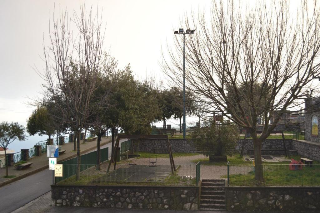 Mira Amalfi Apartment Agerola Ruang foto